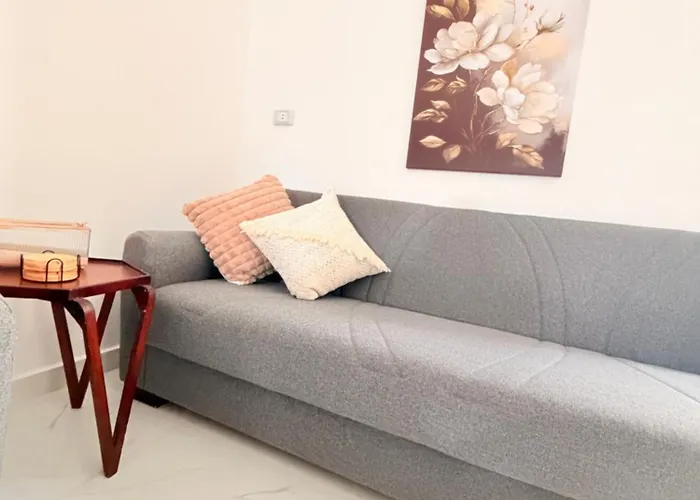 Alaya Apartment *